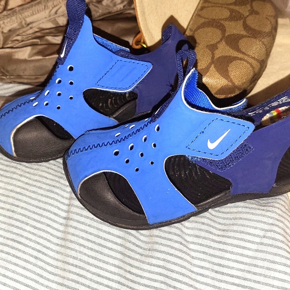 Nike sandals